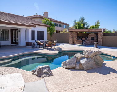 13612 W Windsor Boulevard - Photo Thumbnail 44