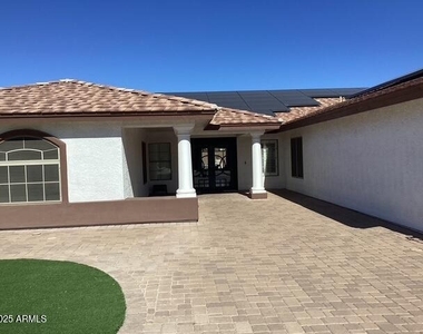13612 W Windsor Boulevard - Photo Thumbnail 8