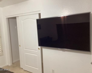 13612 W Windsor Boulevard - Photo Thumbnail 32