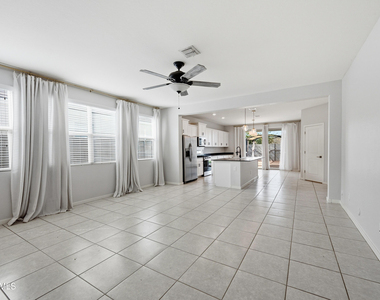 4240 W Coneflower Lane - Photo Thumbnail 3