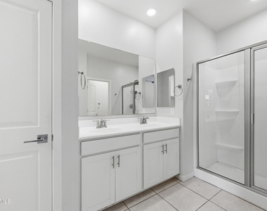 4240 W Coneflower Lane - Photo Thumbnail 17