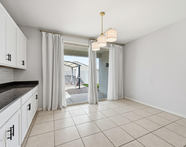 4240 W Coneflower Lane - Photo Thumbnail 12