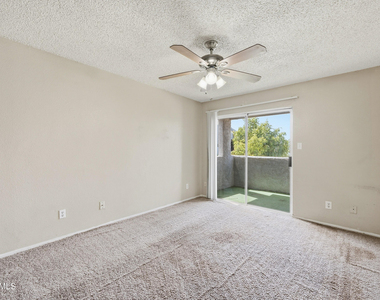 4410 N Longview Avenue - Photo Thumbnail 3