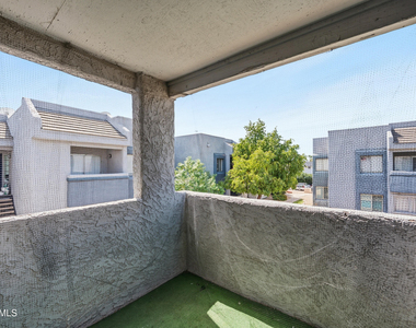 4410 N Longview Avenue - Photo Thumbnail 8