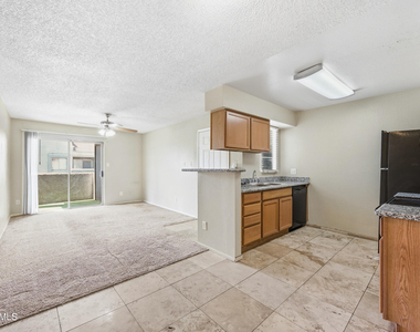 4410 N Longview Avenue - Photo Thumbnail 6