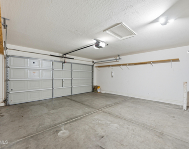 17137 W Port Royale Lane - Photo Thumbnail 14