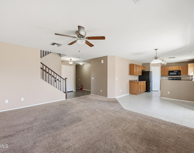 17137 W Port Royale Lane - Photo Thumbnail 4