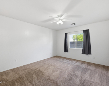 17137 W Port Royale Lane - Photo Thumbnail 15