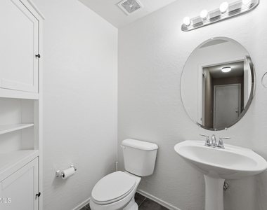 17137 W Port Royale Lane - Photo Thumbnail 18