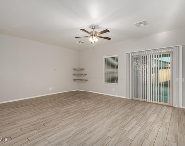 25617 N 107th Glen - Photo Thumbnail 10