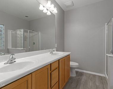 25617 N 107th Glen - Photo Thumbnail 15