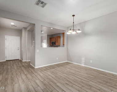 25617 N 107th Glen - Photo Thumbnail 7