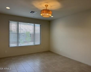 31950 N 134th Drive - Photo Thumbnail 14