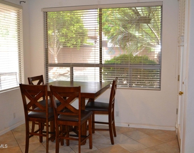 16432 S 16th Avenue - Photo Thumbnail 6