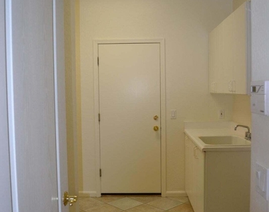 16432 S 16th Avenue - Photo Thumbnail 10