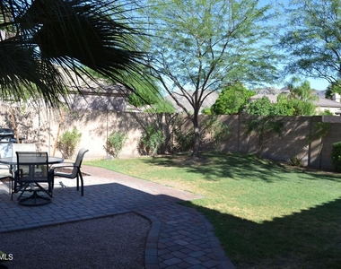 16432 S 16th Avenue - Photo Thumbnail 14