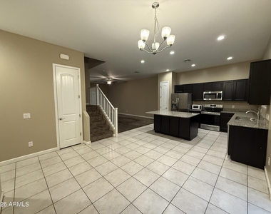 1367 S Country Club Drive - Photo Thumbnail 5