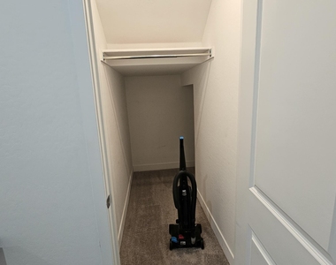 31882 N 124th Drive - Photo Thumbnail 4