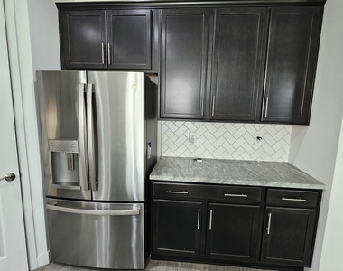 31882 N 124th Drive - Photo Thumbnail 9