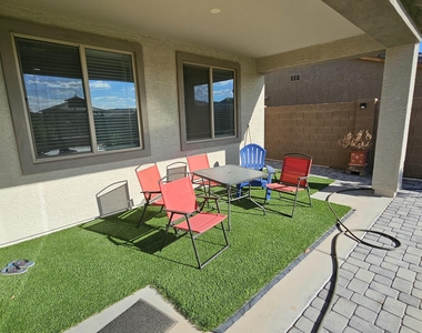 31882 N 124th Drive - Photo Thumbnail 12