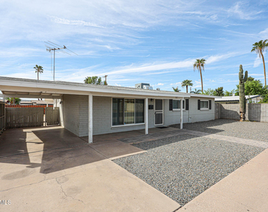 3813 W Meadowbrook Avenue - Photo Thumbnail 1