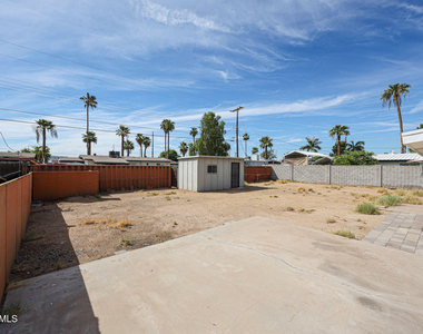 3813 W Meadowbrook Avenue - Photo Thumbnail 25