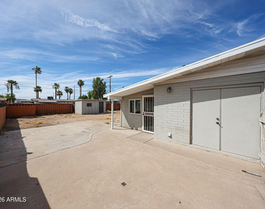3813 W Meadowbrook Avenue - Photo Thumbnail 22