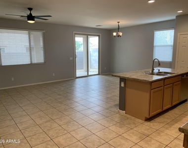 16366 W Moreland Street - Photo Thumbnail 16
