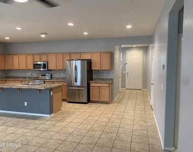 16366 W Moreland Street - Photo Thumbnail 19