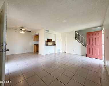 5039 N 39th Lane - Photo Thumbnail 3