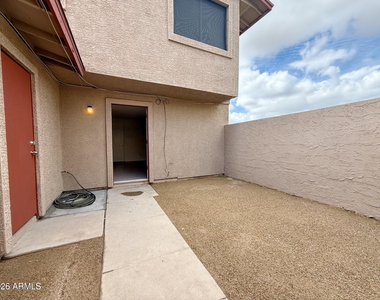 5039 N 39th Lane - Photo Thumbnail 22