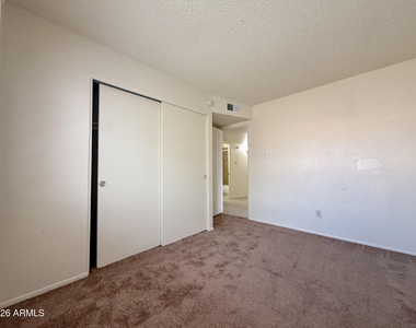 5039 N 39th Lane - Photo Thumbnail 16