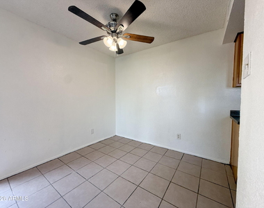 5039 N 39th Lane - Photo Thumbnail 5