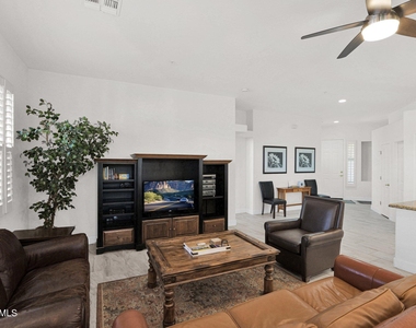 10304 E Penstamin Drive - Photo Thumbnail 6