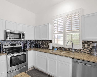 10304 E Penstamin Drive - Photo Thumbnail 1