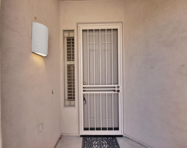 10304 E Penstamin Drive - Photo Thumbnail 26