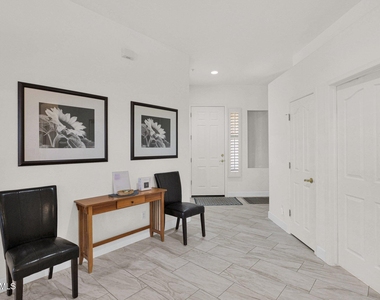 10304 E Penstamin Drive - Photo Thumbnail 8