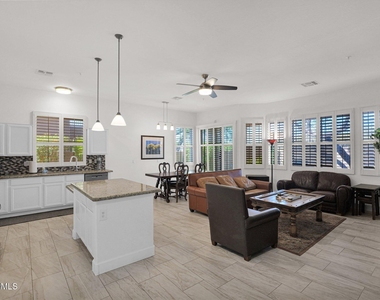 10304 E Penstamin Drive - Photo Thumbnail 7