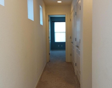 4931 W Escuda Drive - Photo Thumbnail 12