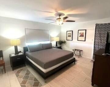 6349 N 78th Street - Photo Thumbnail 17