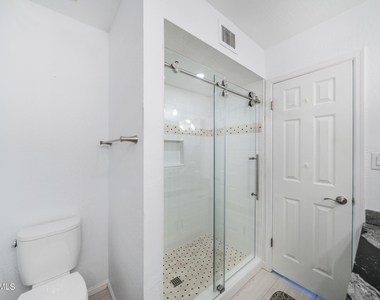 6349 N 78th Street - Photo Thumbnail 20