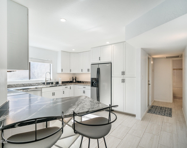 6349 N 78th Street - Photo Thumbnail 4