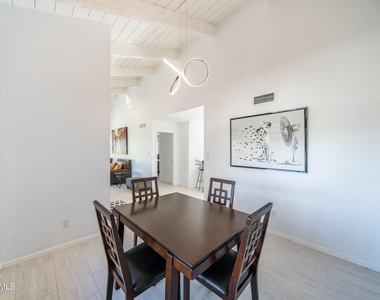6349 N 78th Street - Photo Thumbnail 6