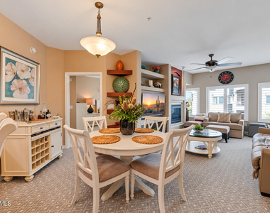 5350 E Deer Valley Drive - Photo Thumbnail 8