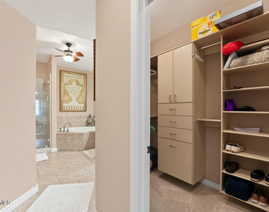 5350 E Deer Valley Drive - Photo Thumbnail 19