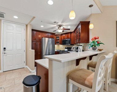 5350 E Deer Valley Drive - Photo Thumbnail 7
