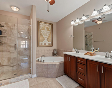 5350 E Deer Valley Drive - Photo Thumbnail 20