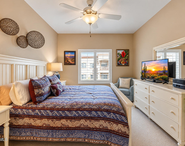 5350 E Deer Valley Drive - Photo Thumbnail 17