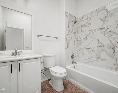2241 E Pinchot Avenue - Photo Thumbnail 24