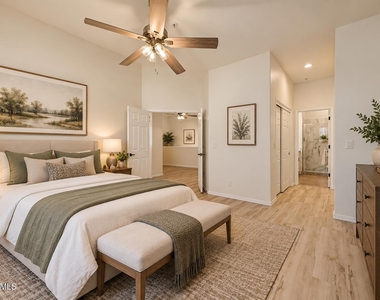 2241 E Pinchot Avenue - Photo Thumbnail 13